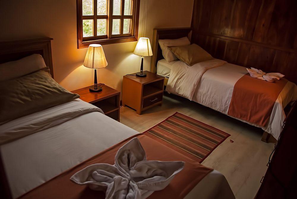 The Wooden House Hotel ปวยร์โต วิลยามิล ภายนอก รูปภาพ