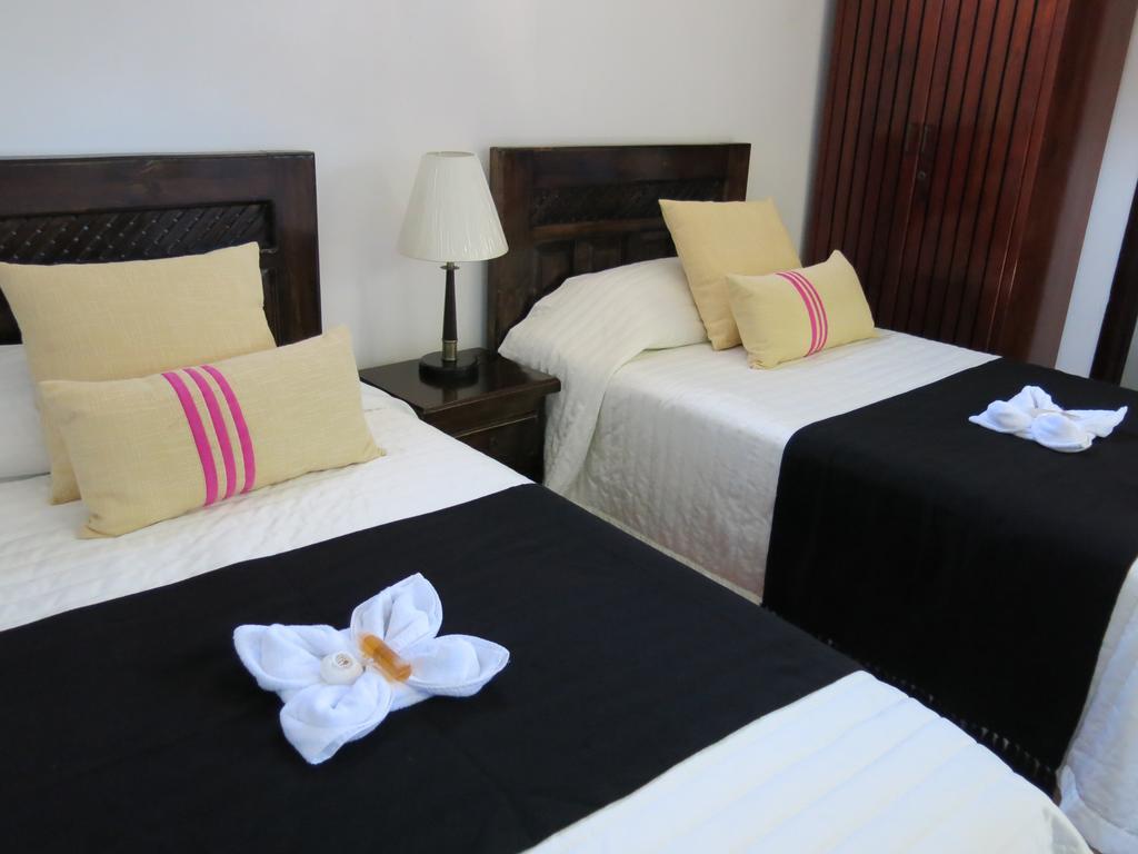 The Wooden House Hotel ปวยร์โต วิลยามิล ภายนอก รูปภาพ