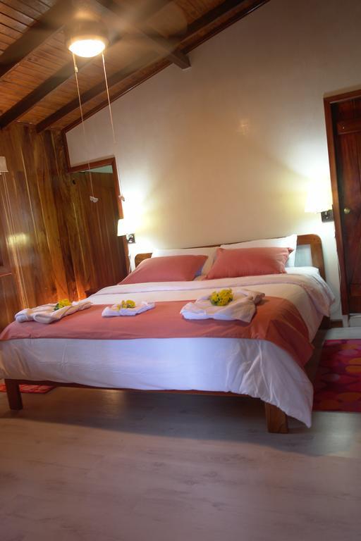 The Wooden House Hotel ปวยร์โต วิลยามิล ภายนอก รูปภาพ