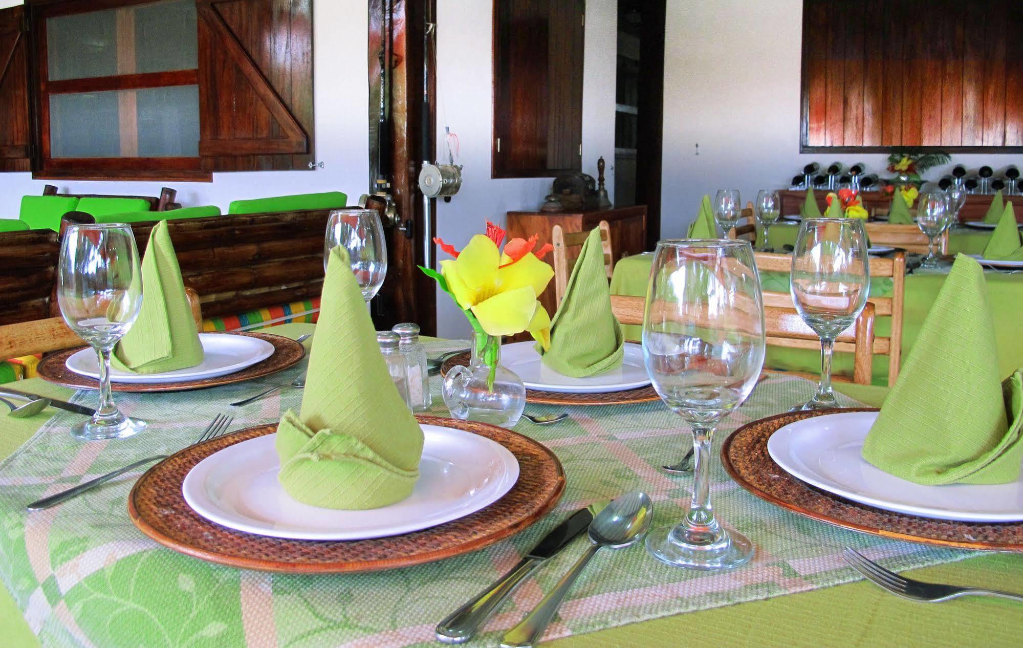 The Wooden House Hotel ปวยร์โต วิลยามิล ภายนอก รูปภาพ